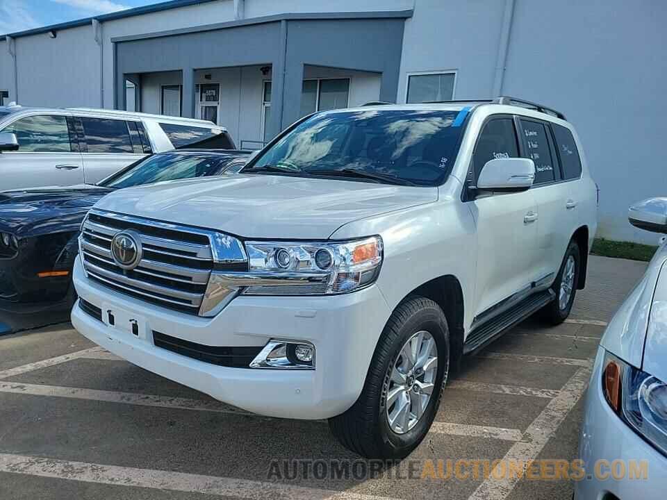 JTMCY7AJ3J4072617 Toyota Land Cruiser 2018