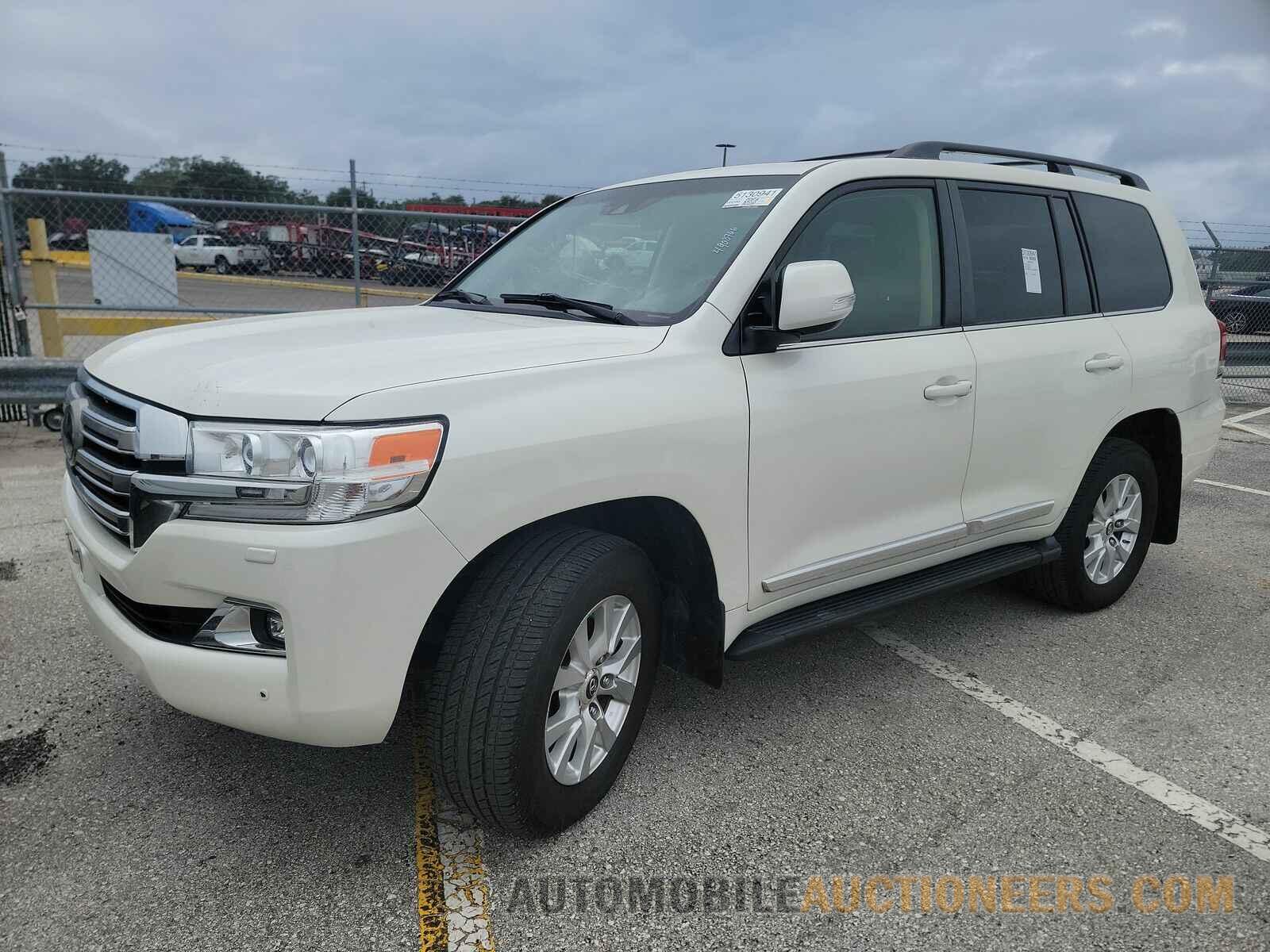 JTMCY7AJXJ4066071 Toyota Land Cruiser 2018