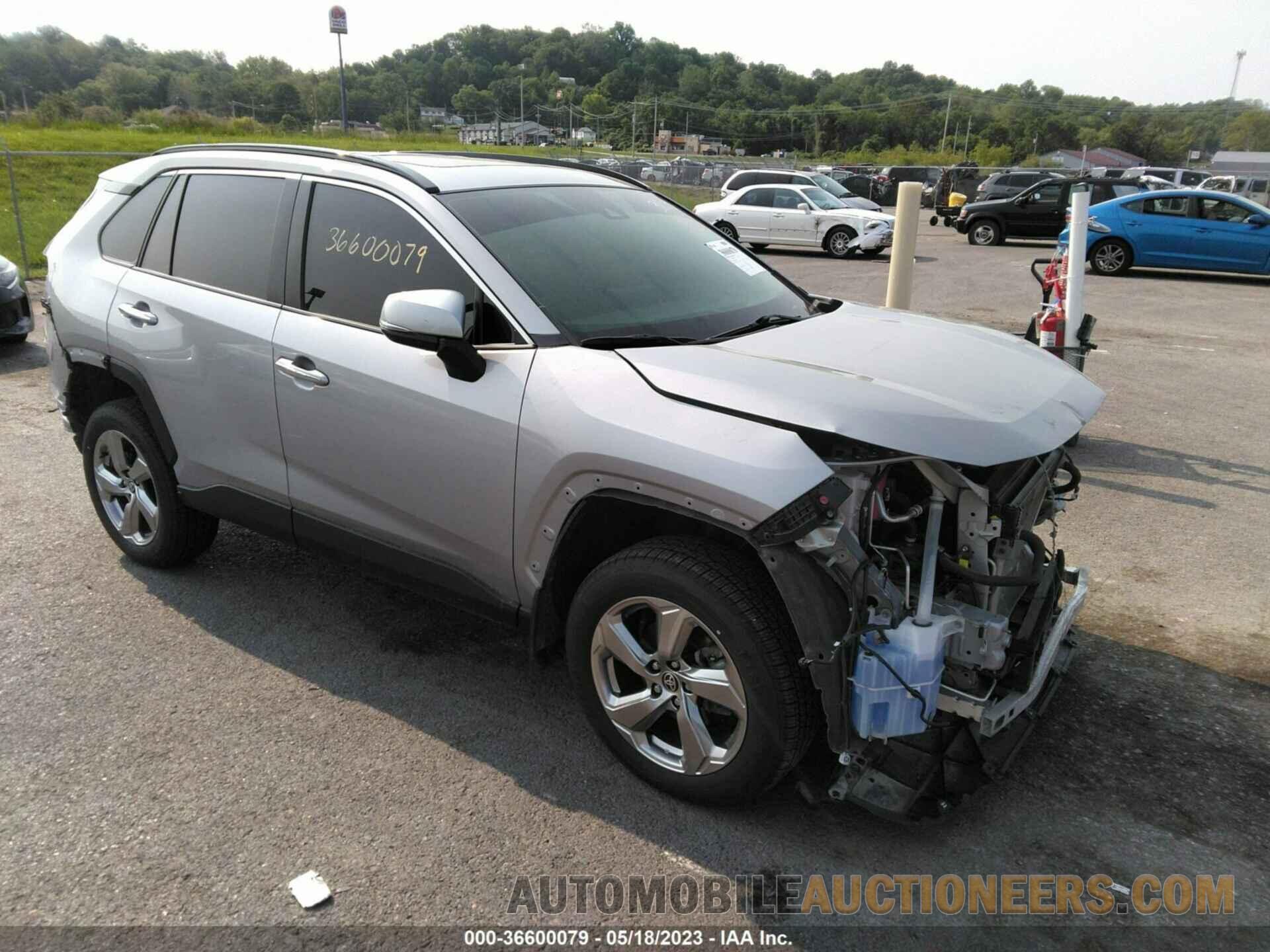 JTMD6RFV1MD043820 TOYOTA RAV4 2021