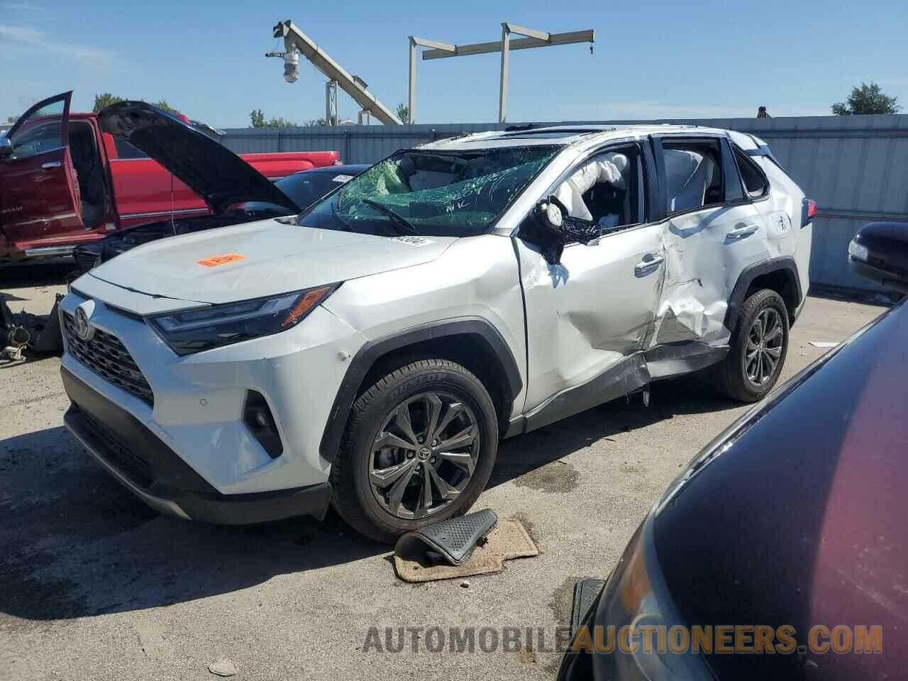 JTMD6RFV5RJ043604 TOYOTA RAV4 2024