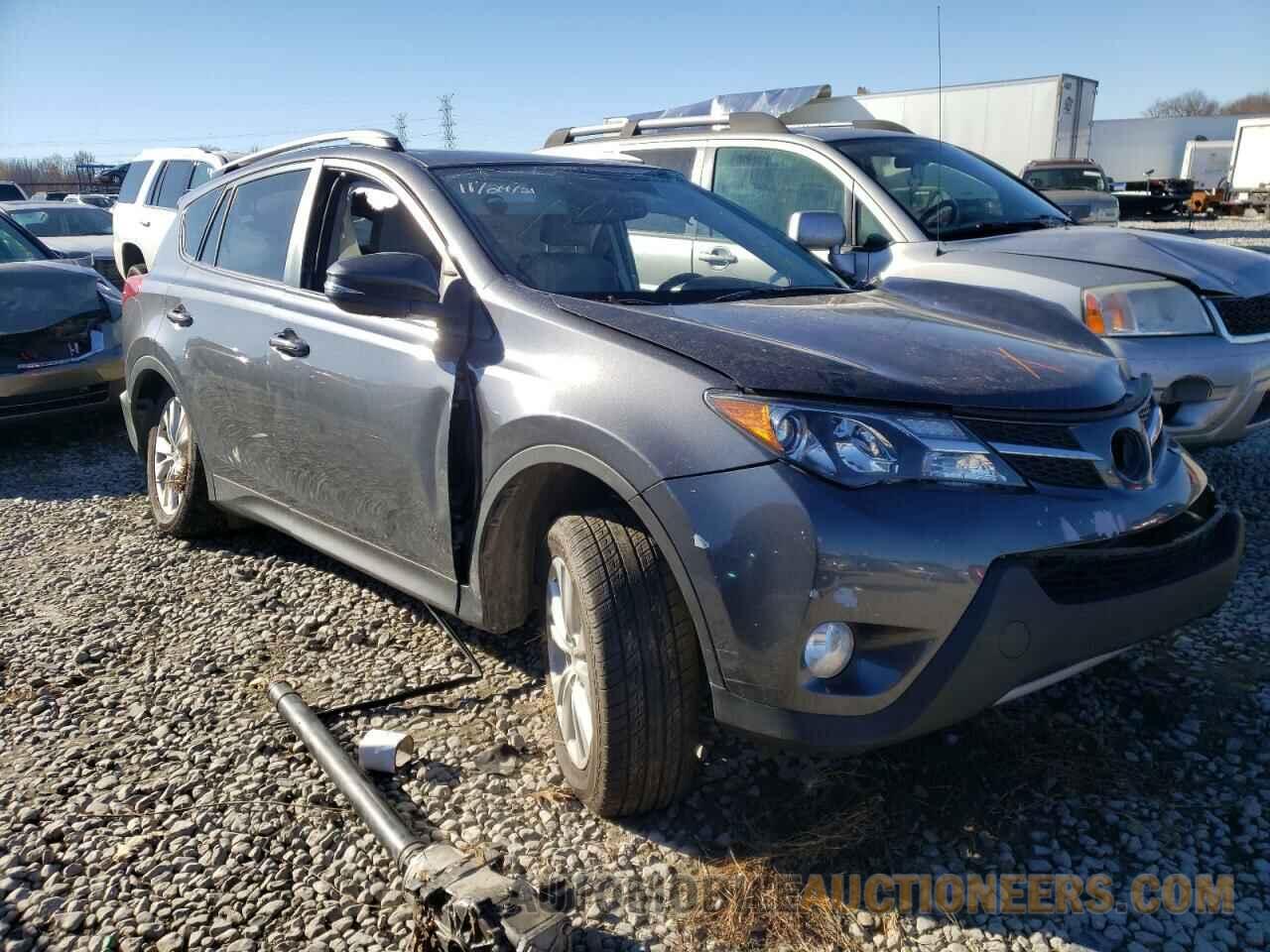 JTMDFREV0FD137448 TOYOTA RAV4 2015