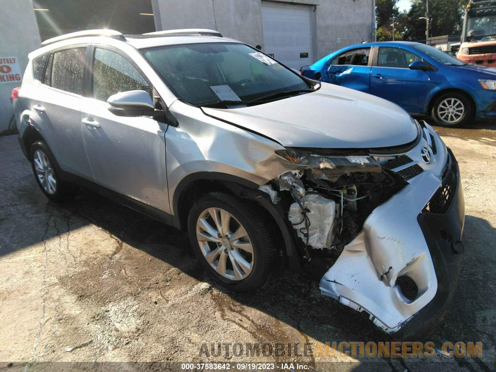 JTMDFREV0FD155268 TOYOTA RAV4 2015