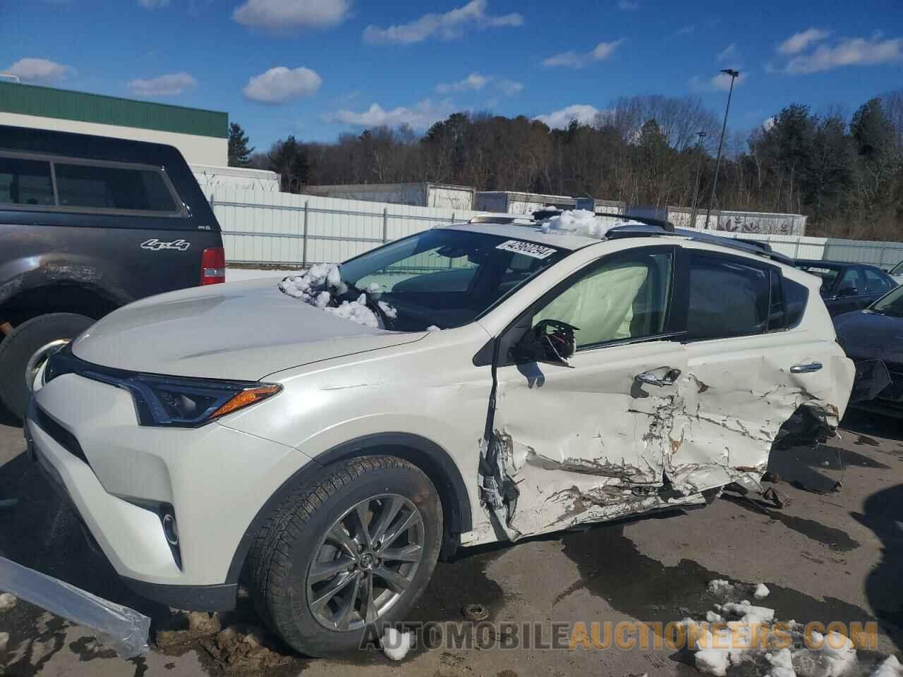 JTMDFREV1JD251483 TOYOTA RAV4 2018