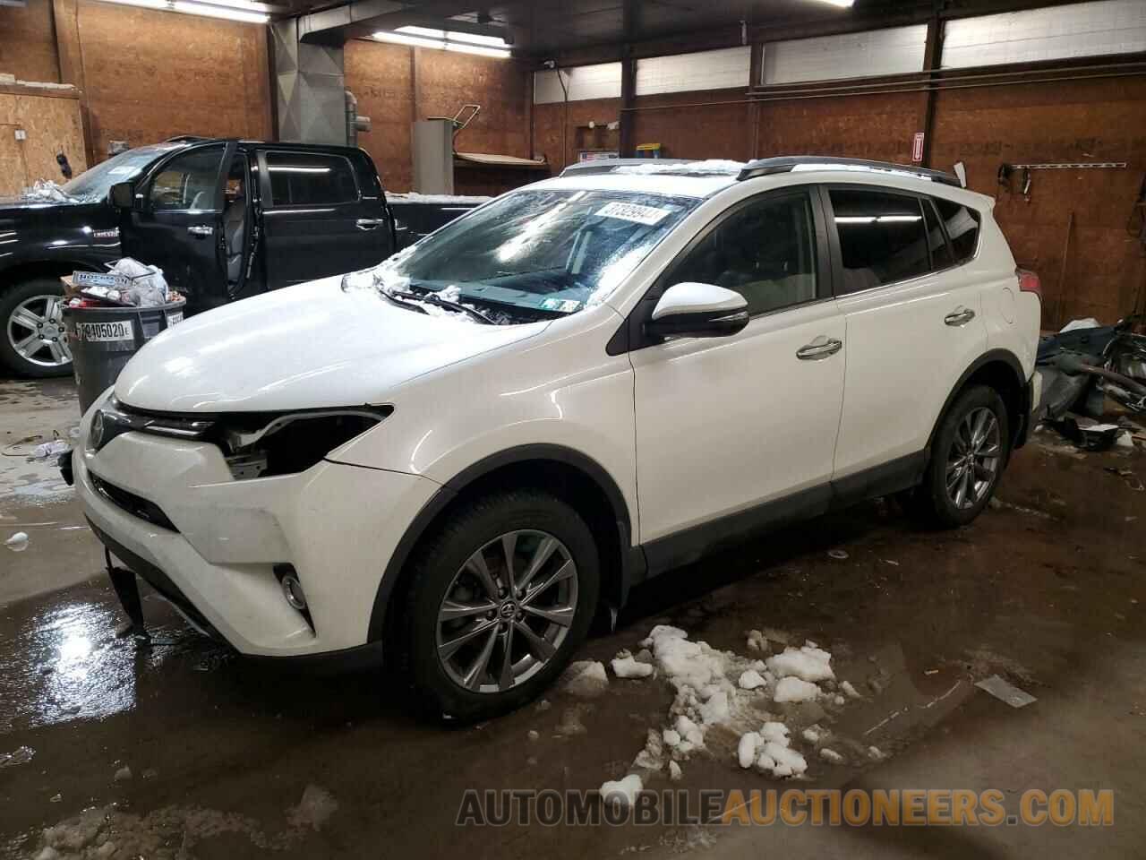 JTMDFREV2JJ237870 TOYOTA RAV4 2018