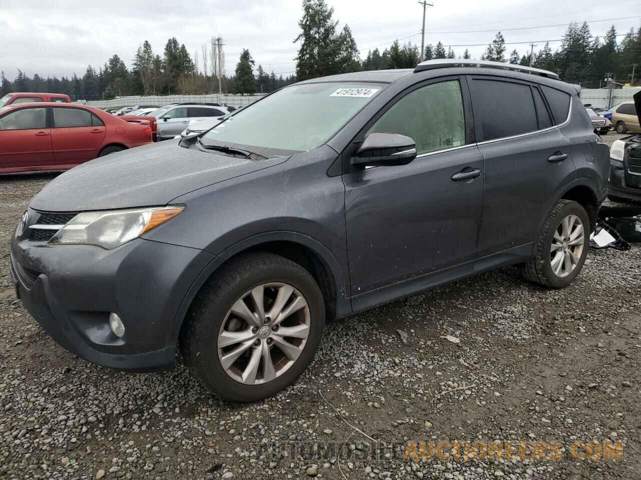 JTMDFREV5FD147988 TOYOTA RAV4 2015