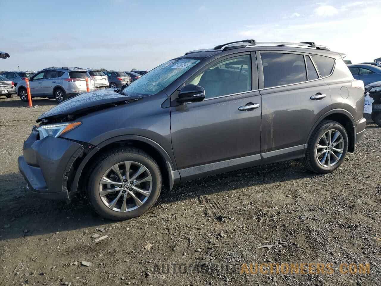 JTMDFREV5HJ715015 TOYOTA RAV4 2017