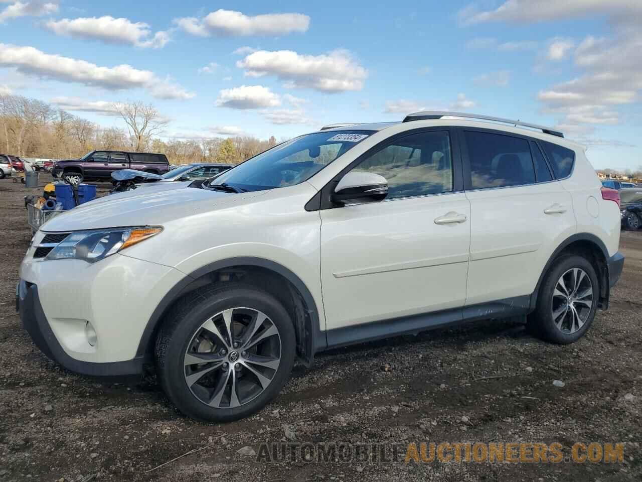 JTMDFREV6FD132786 TOYOTA RAV4 2015