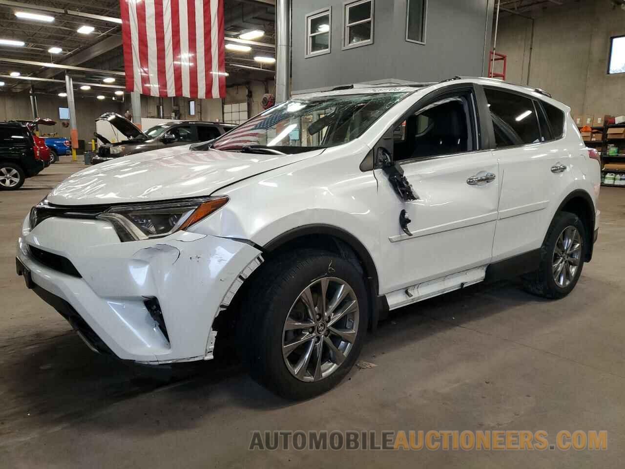 JTMDFREV6HJ168563 TOYOTA RAV4 2017