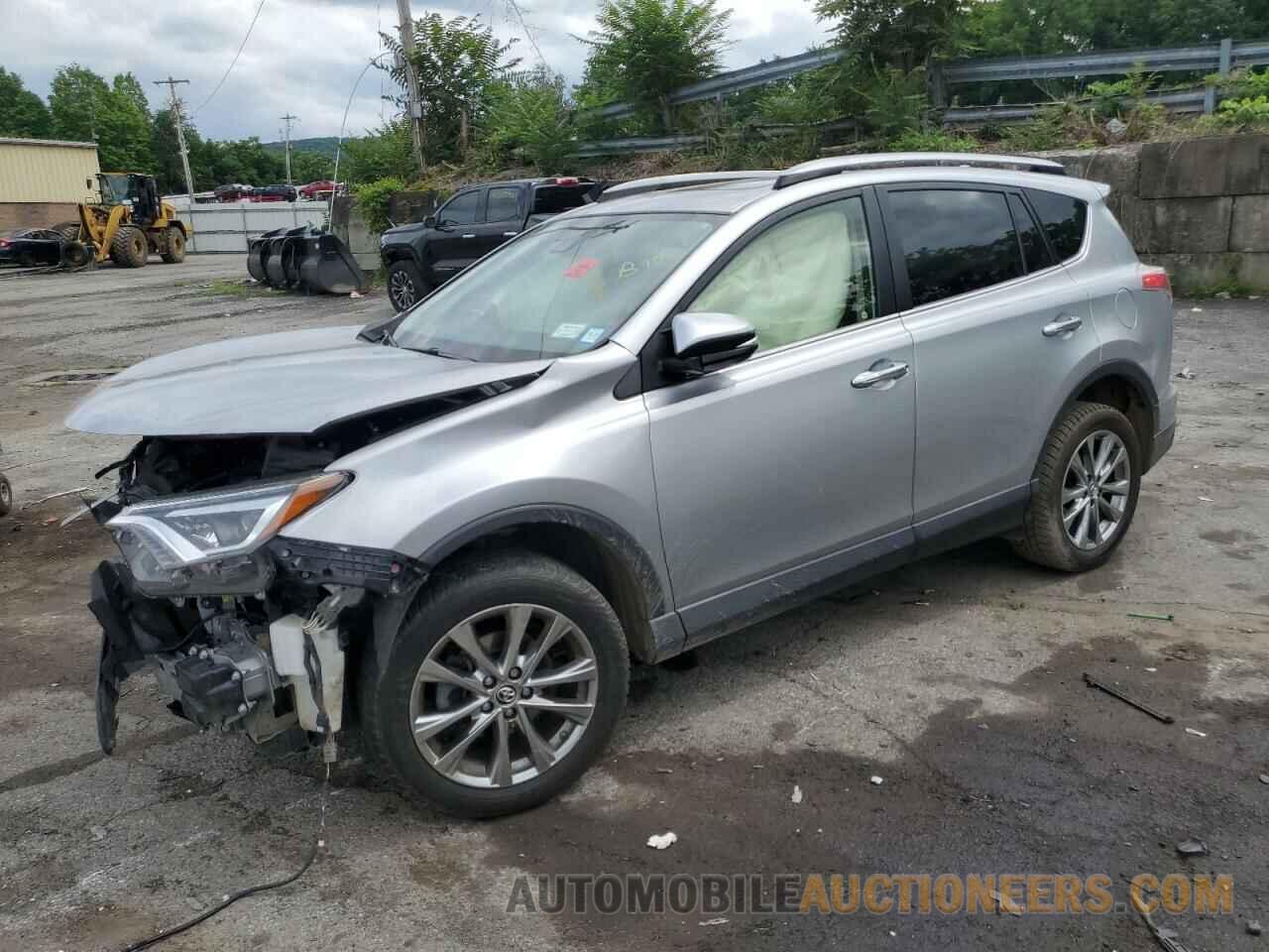 JTMDFREV6JJ261332 TOYOTA RAV4 2018