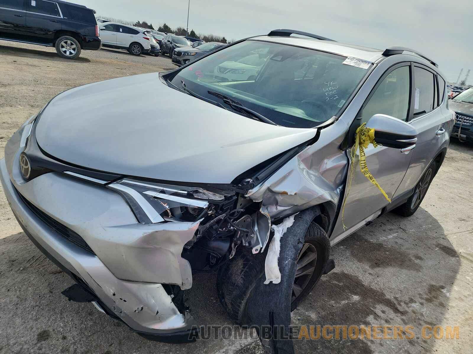 JTMDFREV7JJ255331 Toyota RAV4 2018