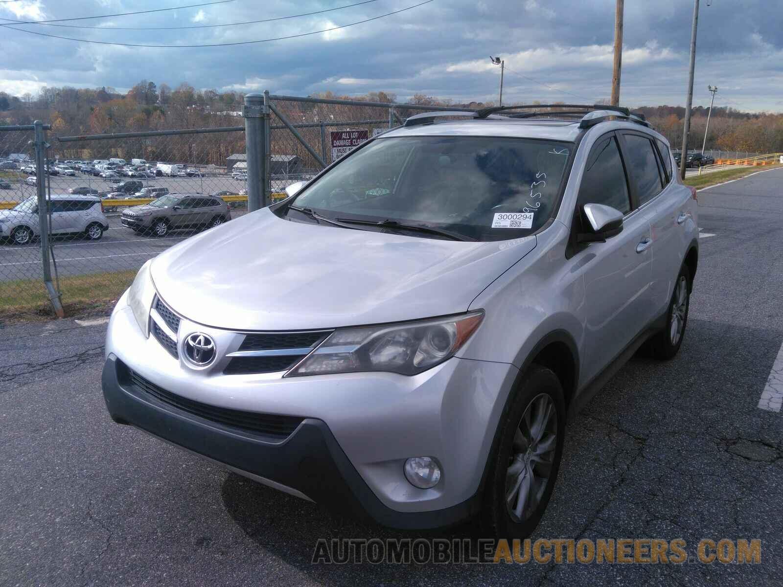 JTMDFREV8FD096535 Toyota RAV4 2015