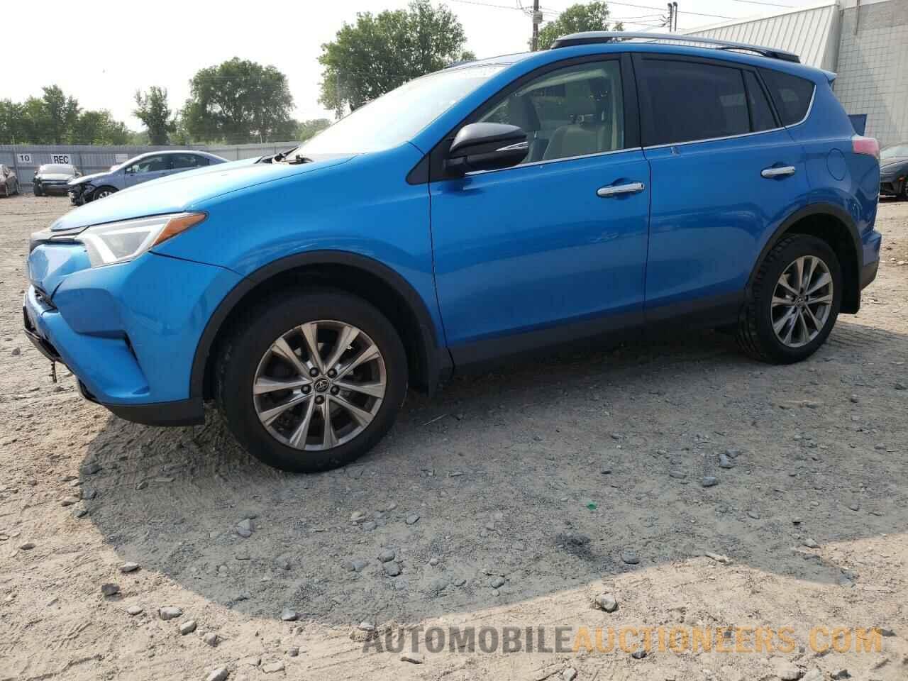 JTMDFREV8JD257328 TOYOTA RAV4 2018