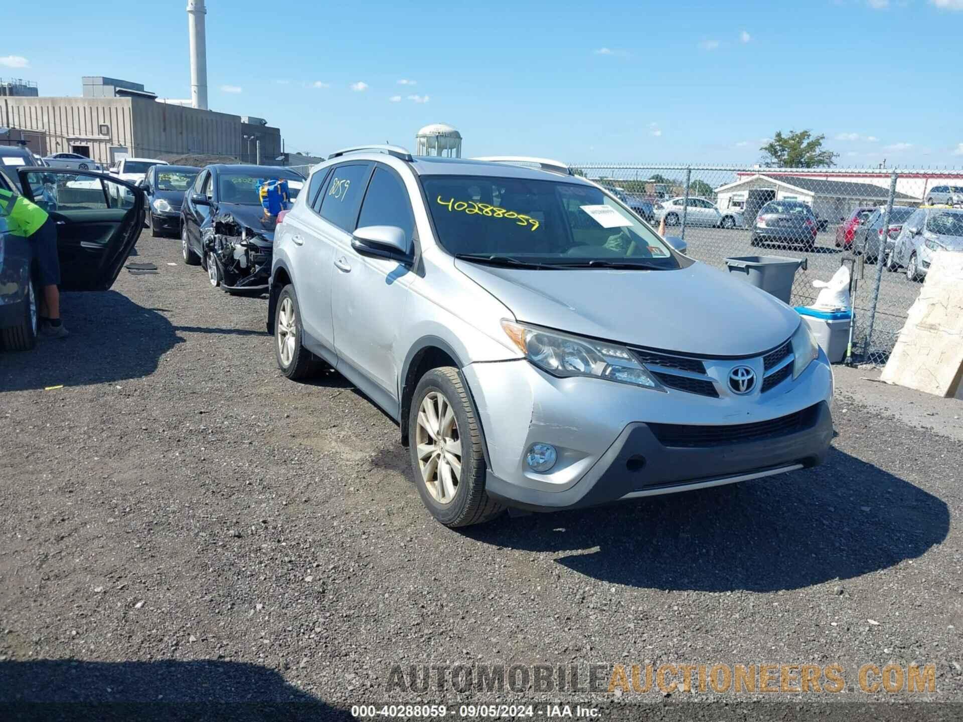 JTMDFREV9FD132099 TOYOTA RAV4 2015