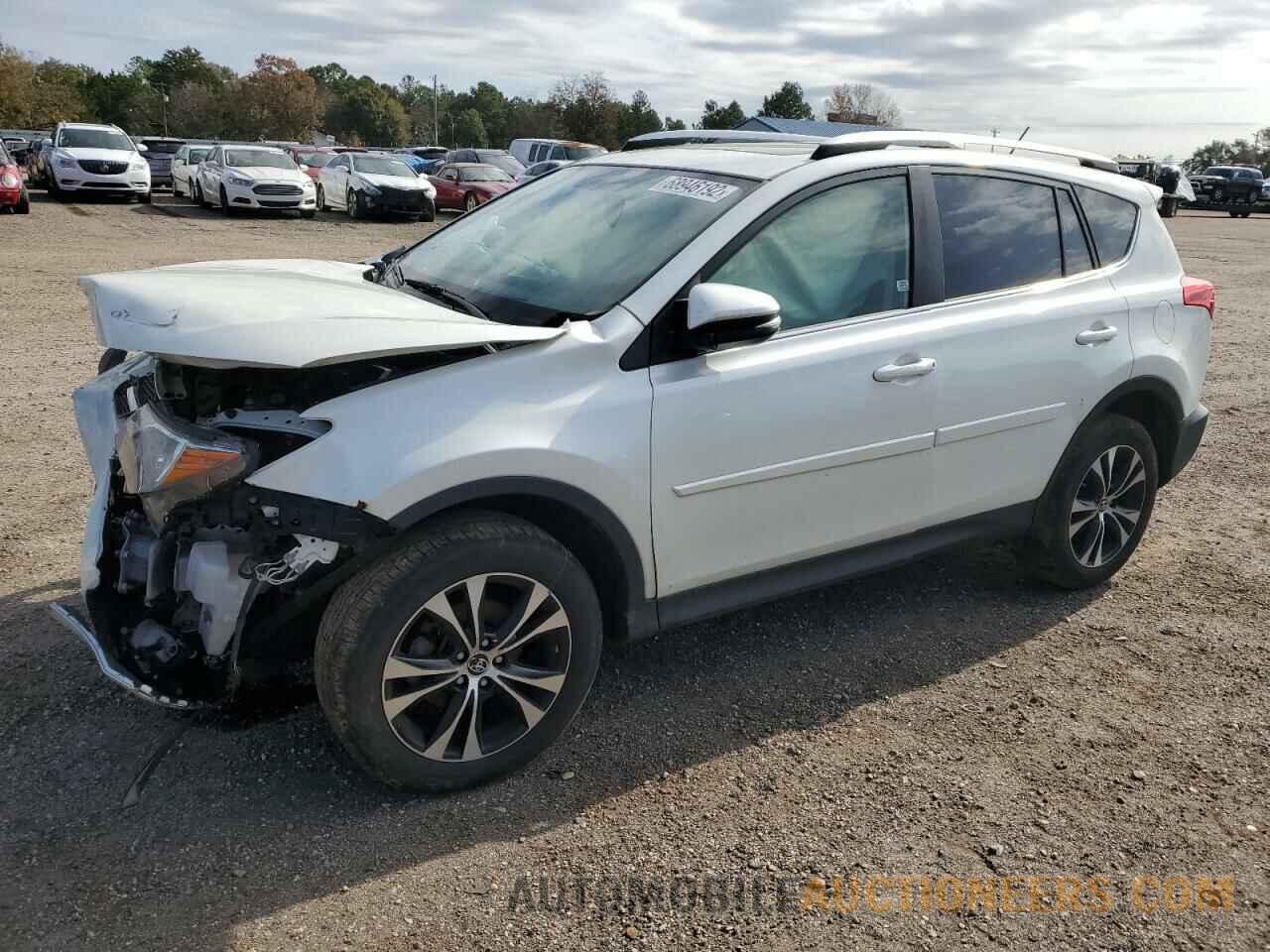 JTMDFREV9FJ038726 TOYOTA RAV4 2015