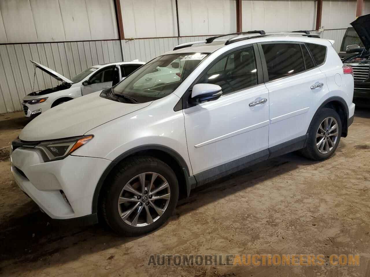 JTMDFREV9HJ140692 TOYOTA RAV4 2017