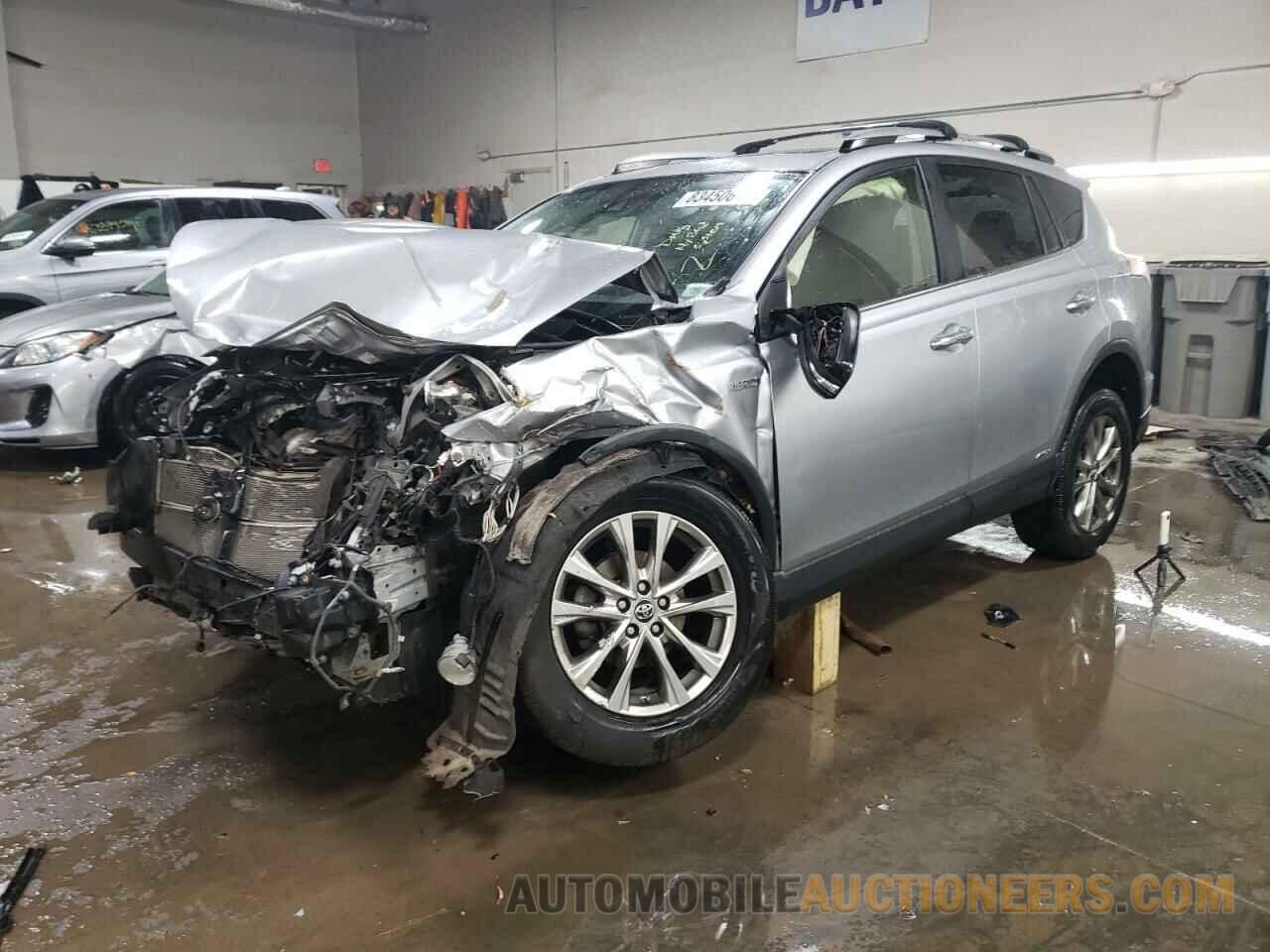 JTMDJREV1HD061840 TOYOTA RAV4 2017