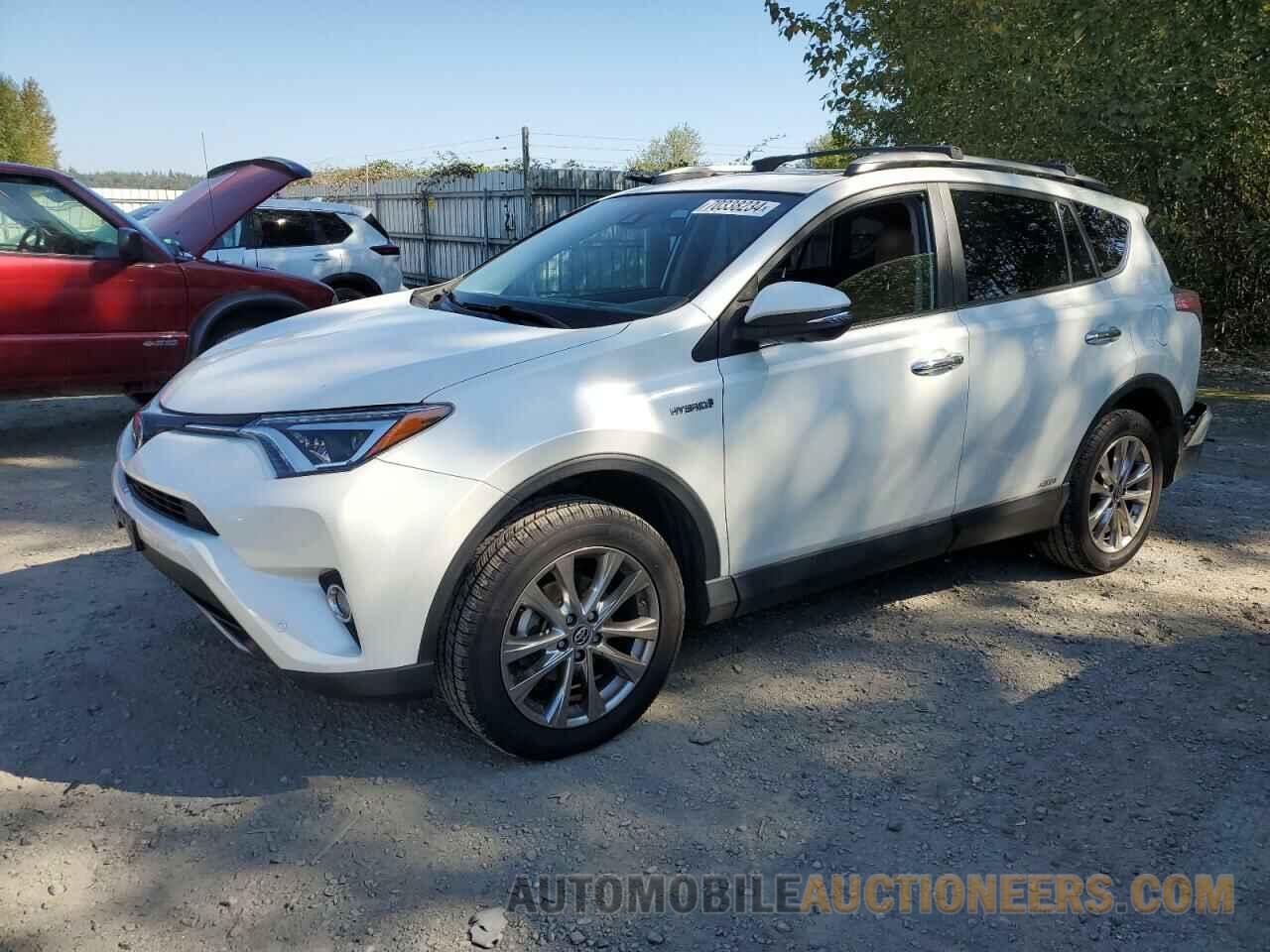 JTMDJREV3HD090062 TOYOTA RAV4 2017