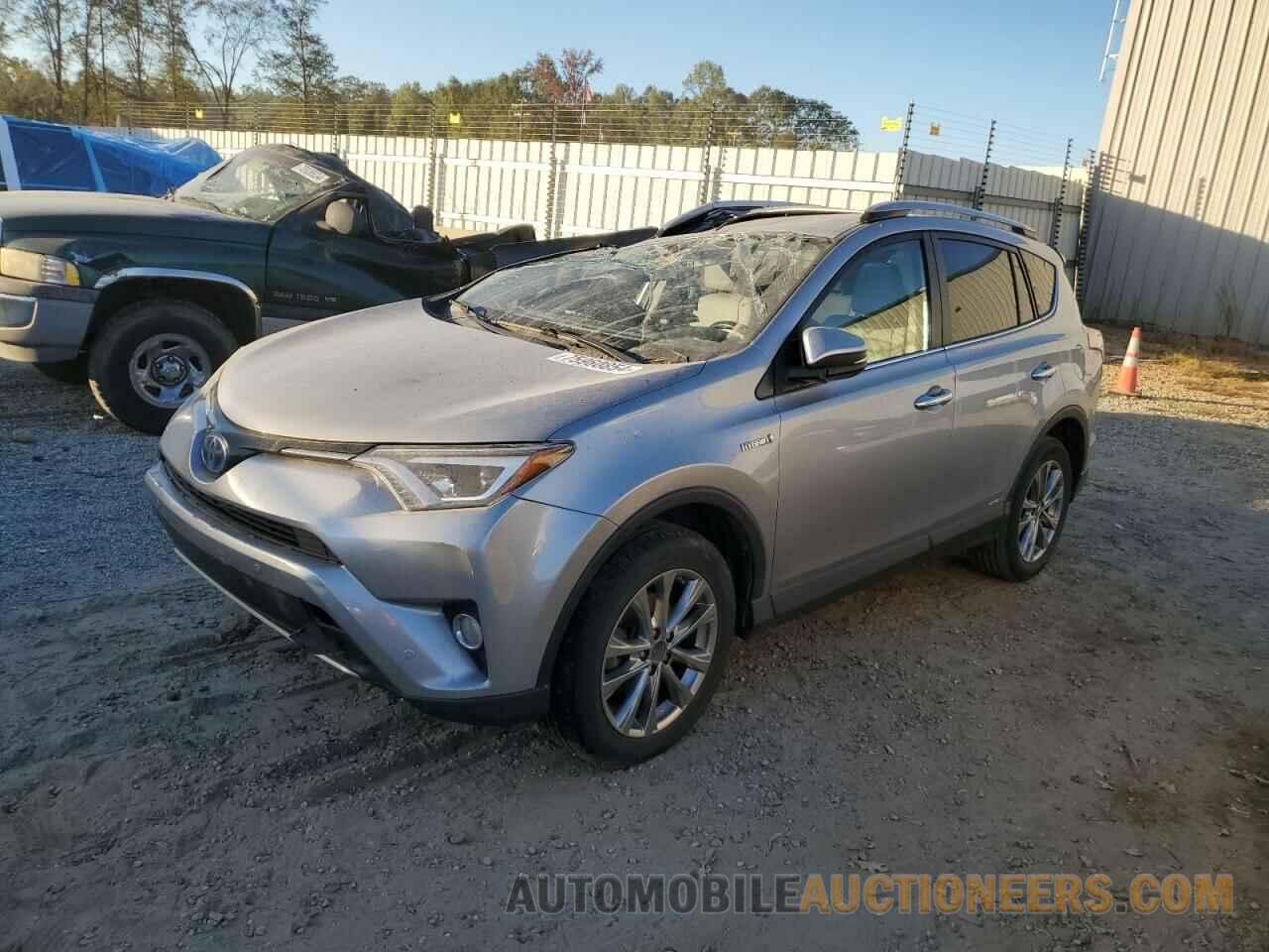 JTMDJREV4HD084769 TOYOTA RAV4 2017