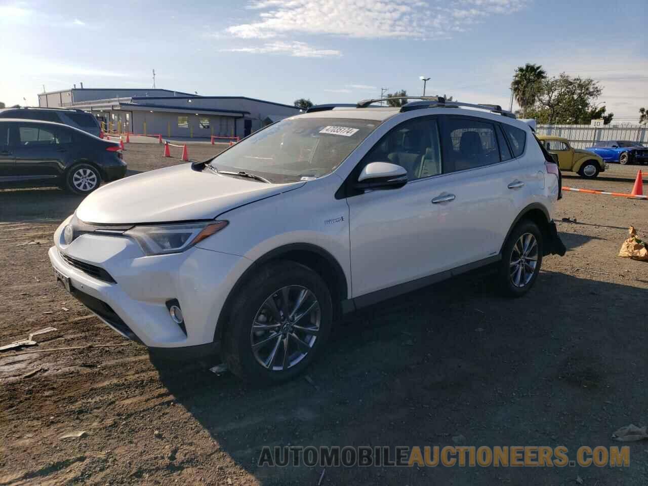 JTMDJREV4JD230724 TOYOTA RAV4 2018