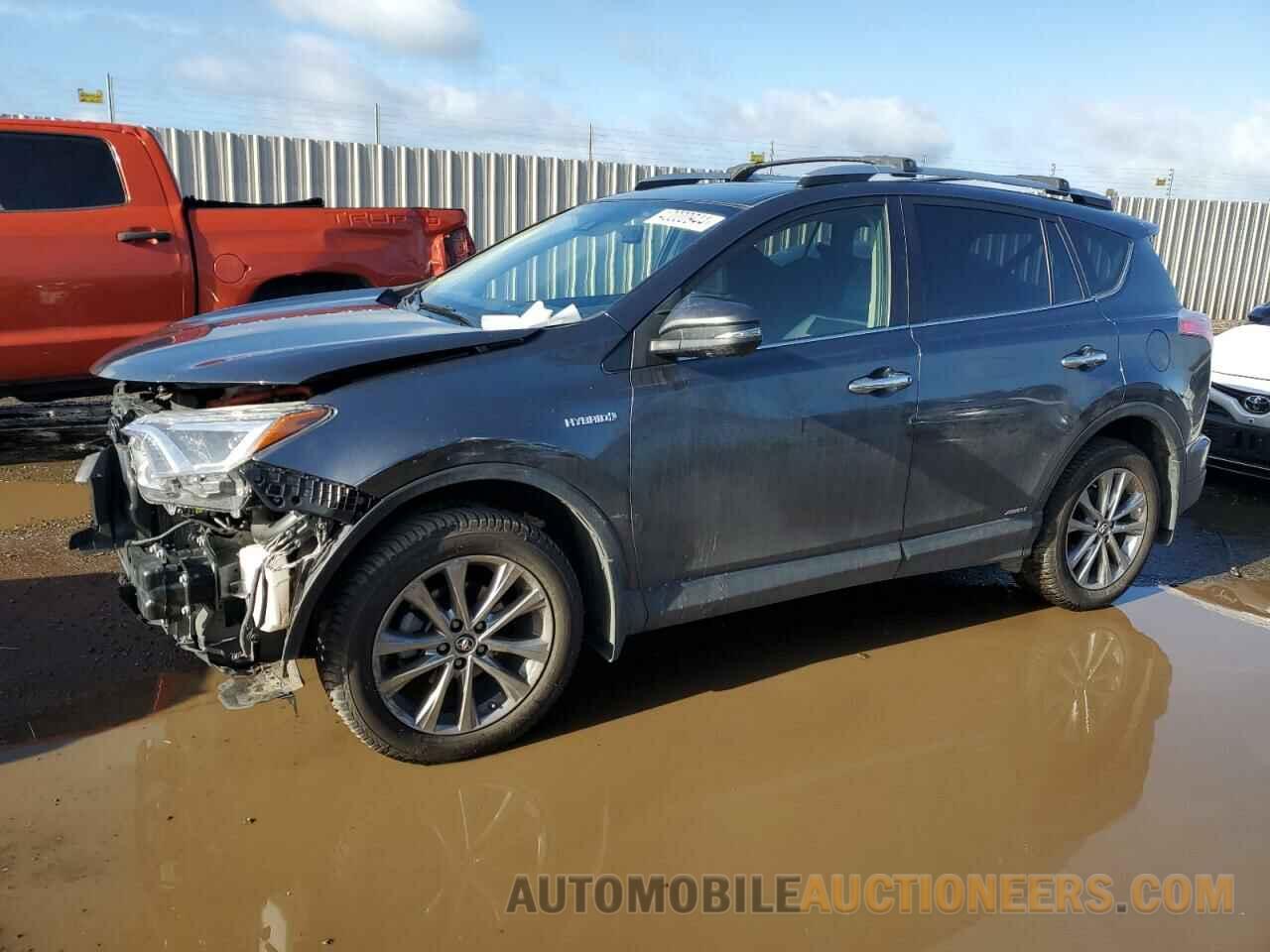 JTMDJREV7JD221984 TOYOTA RAV4 2018