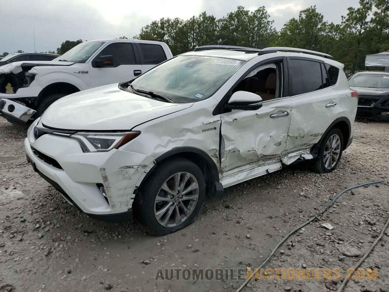 JTMDJREV8HD125792 TOYOTA RAV4 2017