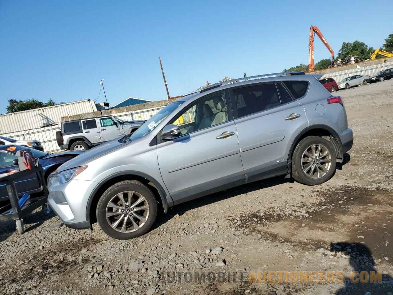 JTMDJREV9HD117281 TOYOTA RAV4 2017