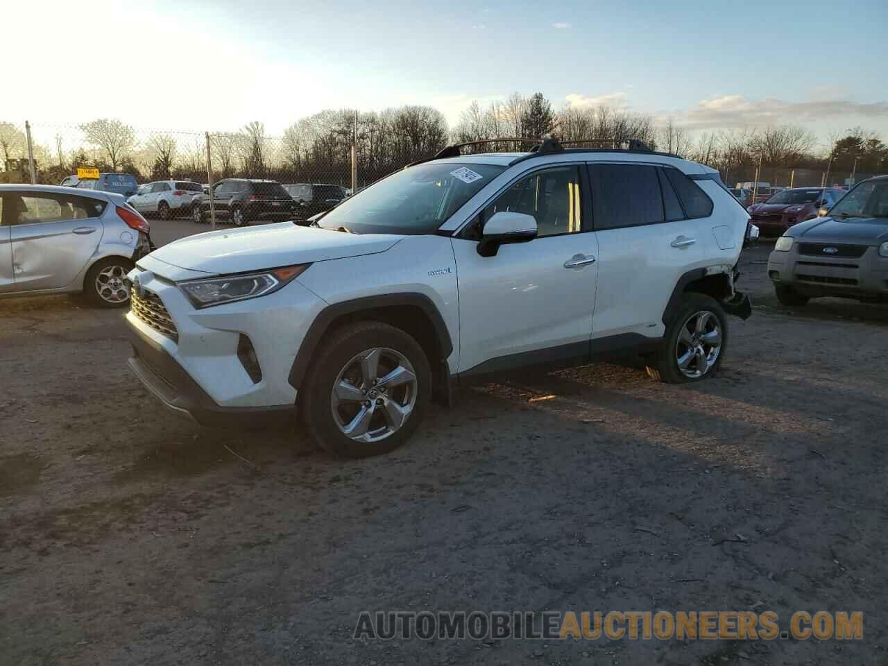 JTMDWRFV8KD002601 TOYOTA RAV4 2019