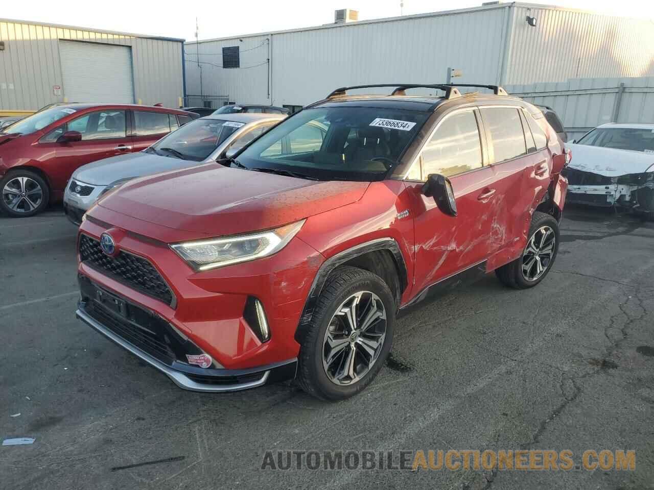 JTMEB3FV1MD015772 TOYOTA RAV4 2021