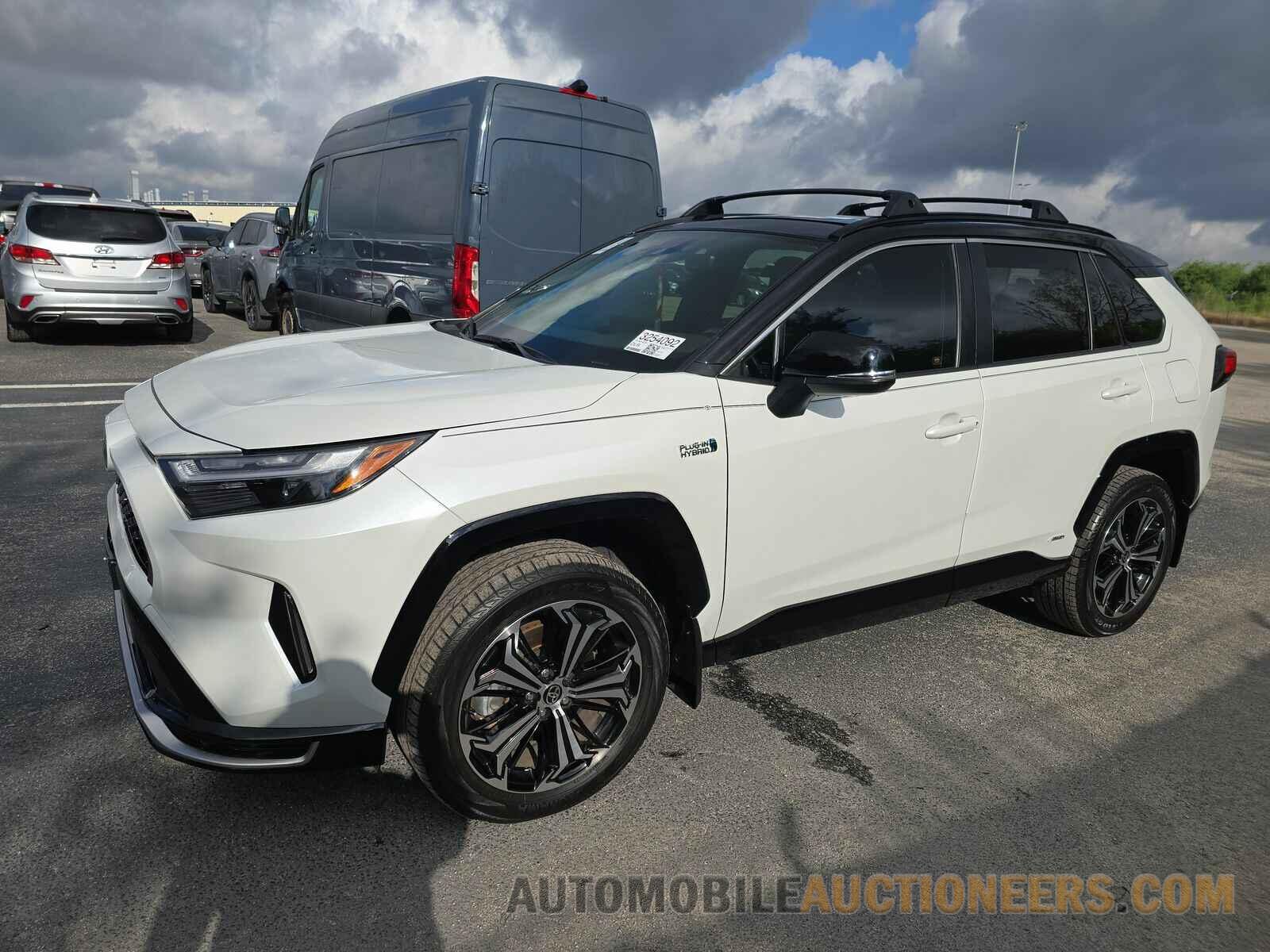 JTMEB3FVXRD166200 Toyota RAV4 2024