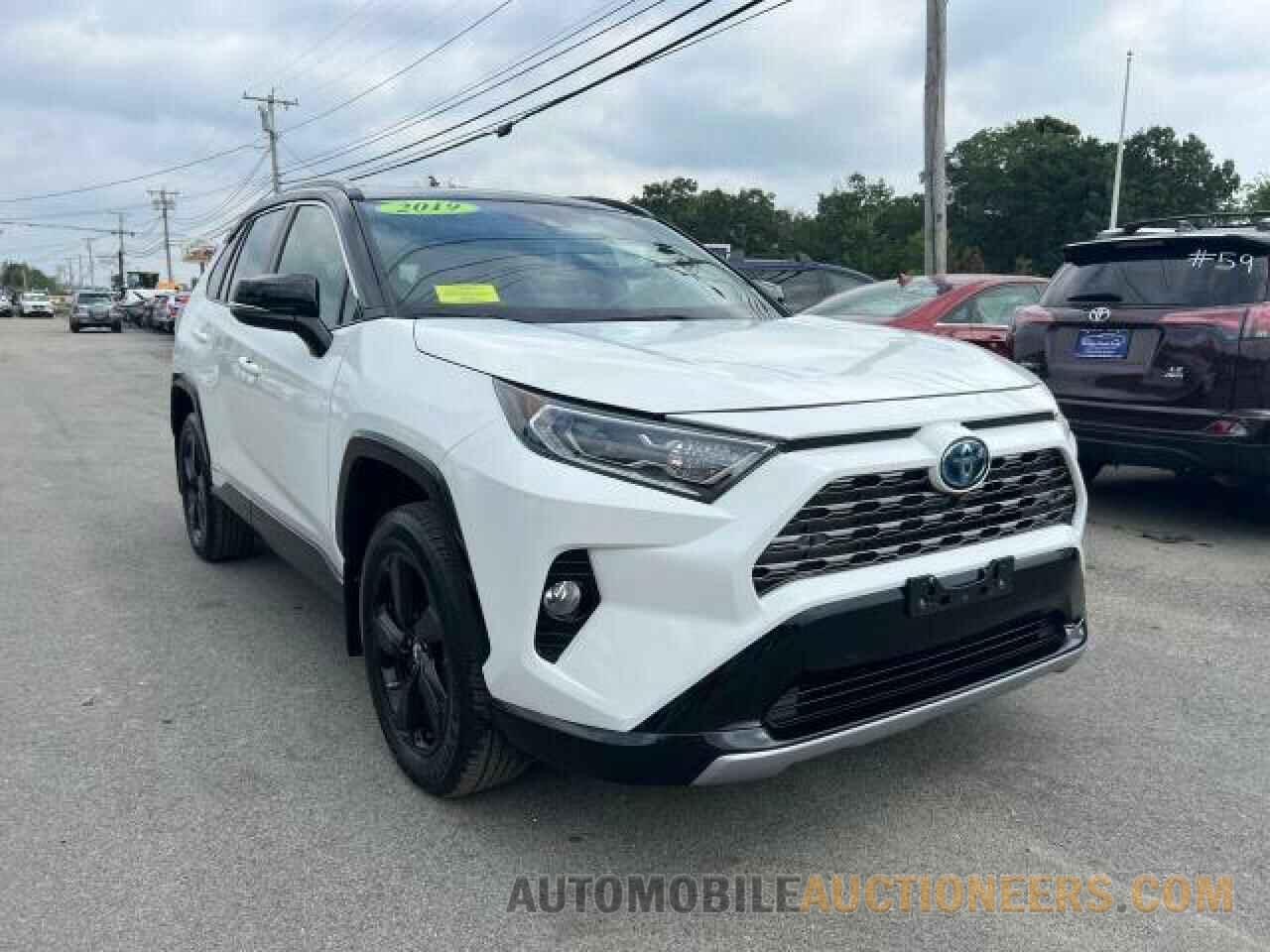 JTMEWRFV2KJ022977 TOYOTA RAV4 2019