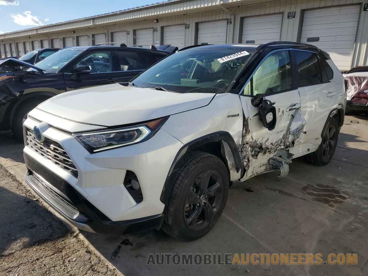 JTMEWRFV7KJ008220 TOYOTA RAV4 2019