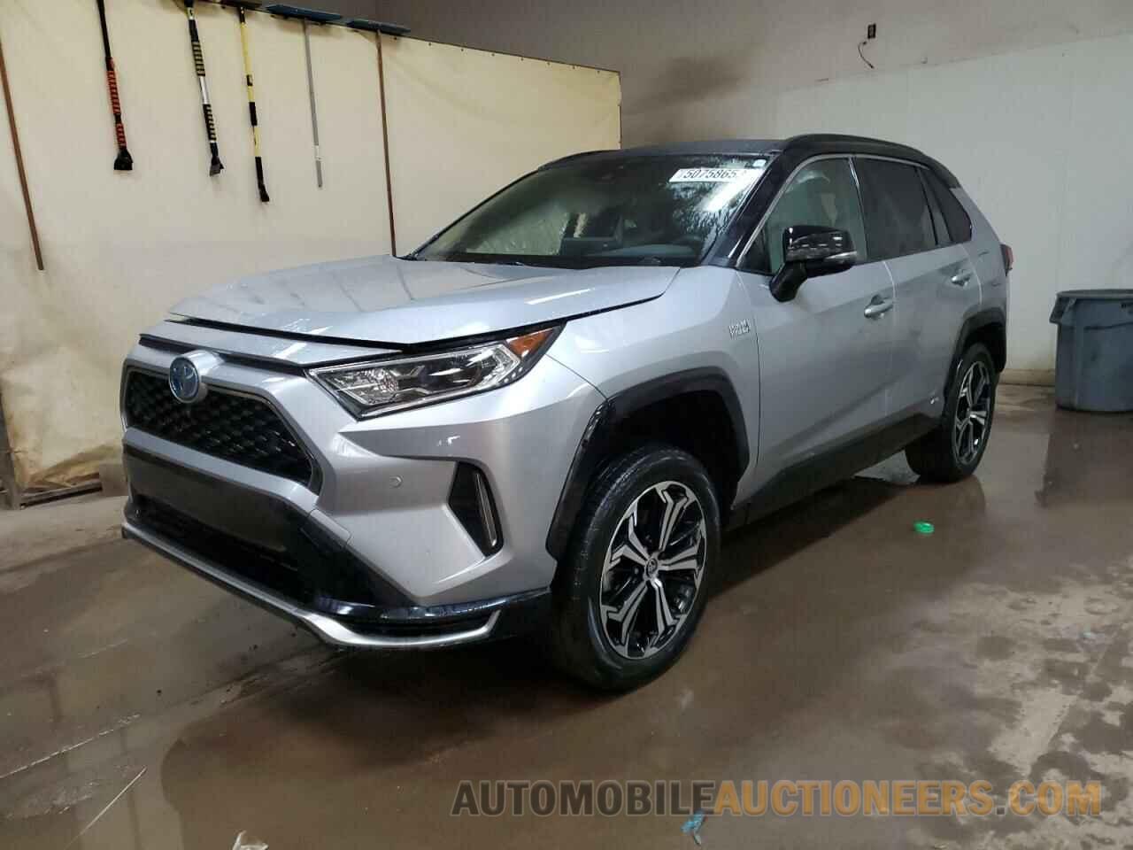 JTMFB3FV8MD010590 TOYOTA RAV4 2021