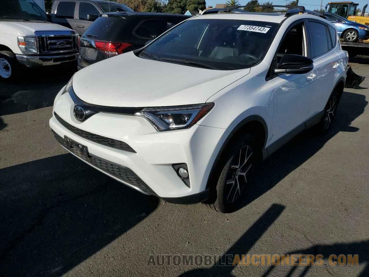 JTMJFREV3JJ182560 TOYOTA RAV4 2018