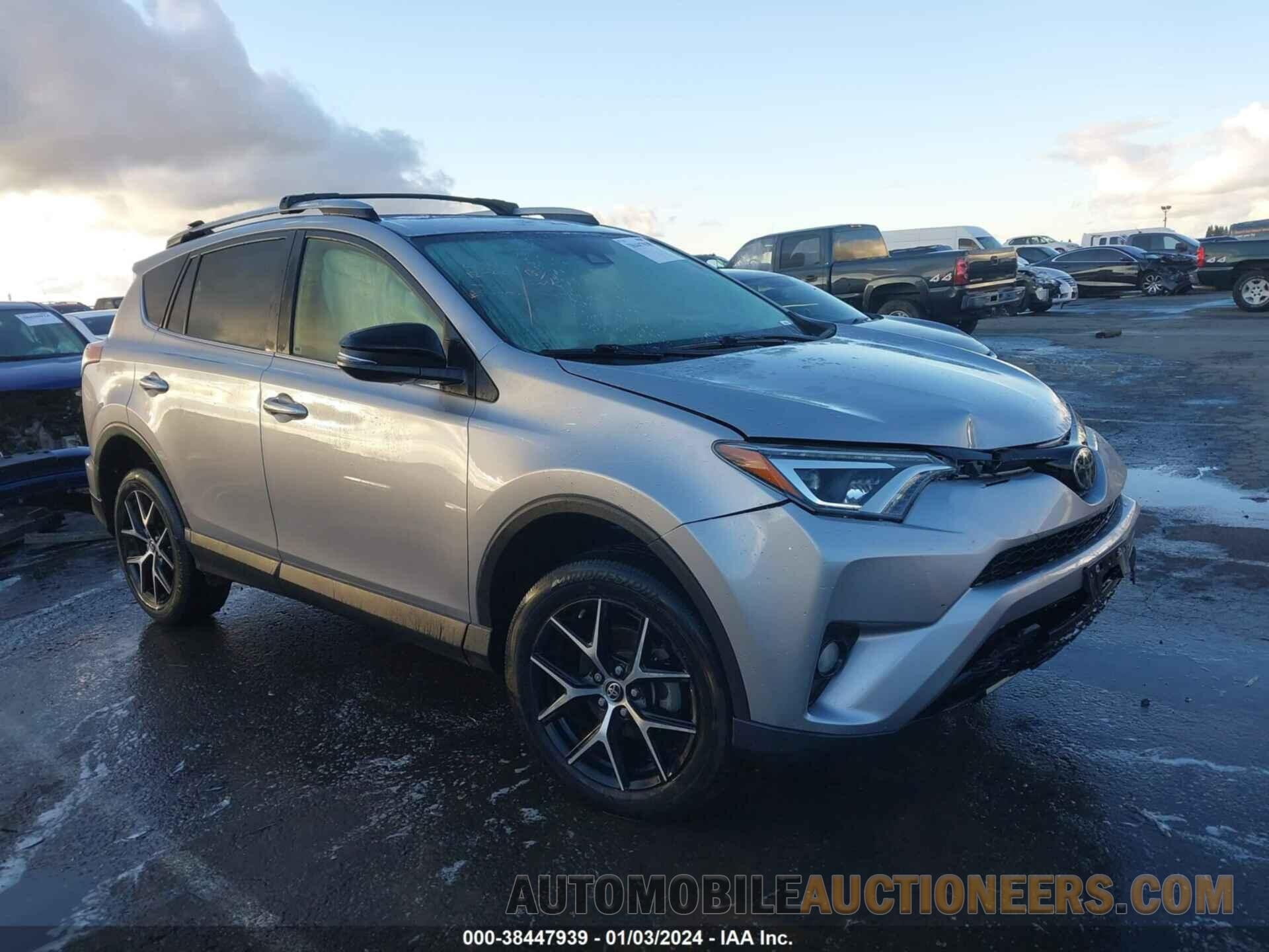 JTMNFREV0JD118945 TOYOTA RAV4 2018