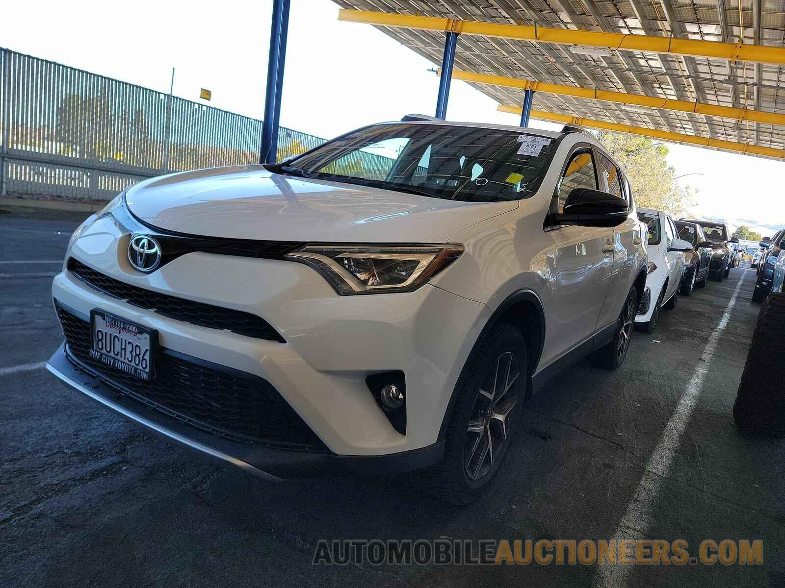 JTMNFREV2GJ071377 Toyota RAV4 2016