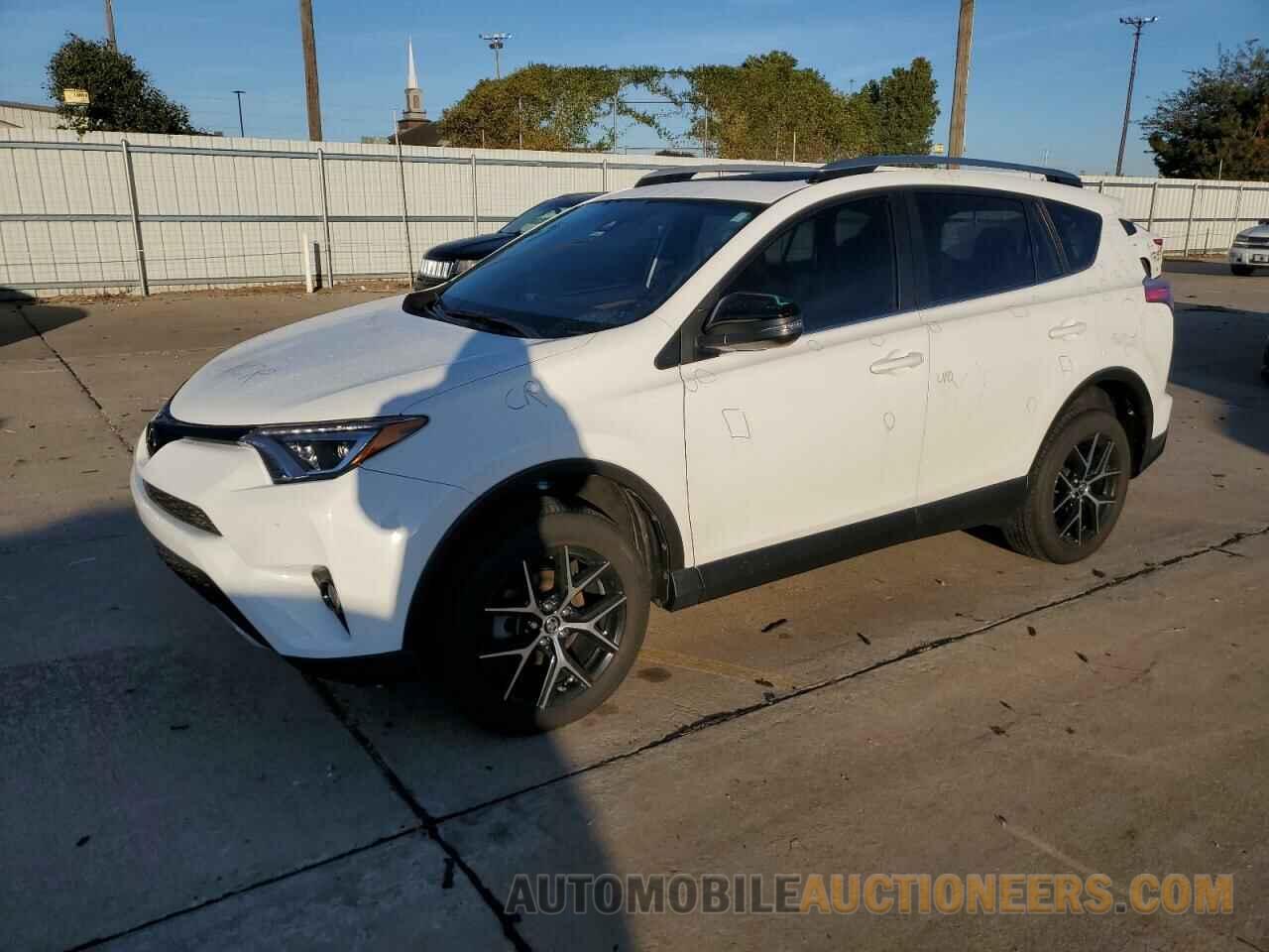 JTMNFREV3JJ737590 TOYOTA RAV4 2018