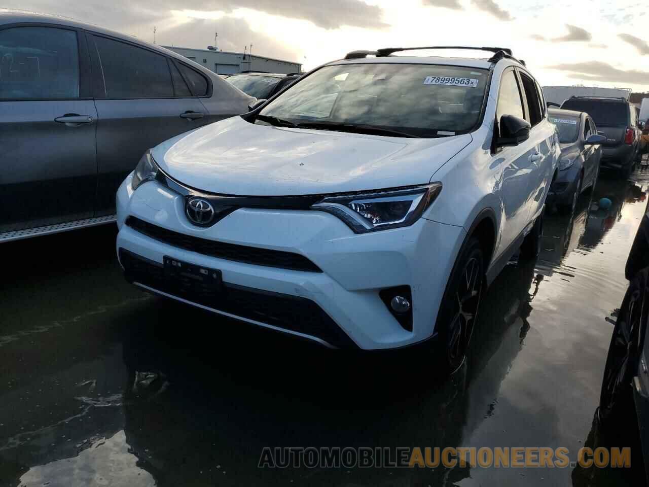 JTMNFREV4HJ131709 TOYOTA RAV4 2017