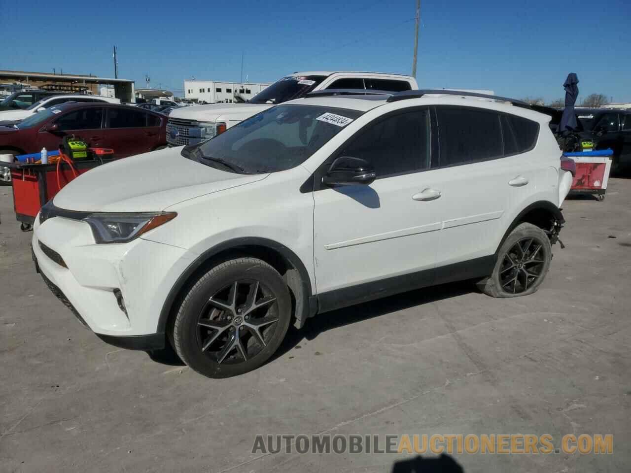 JTMNFREV6JJ736370 TOYOTA RAV4 2018