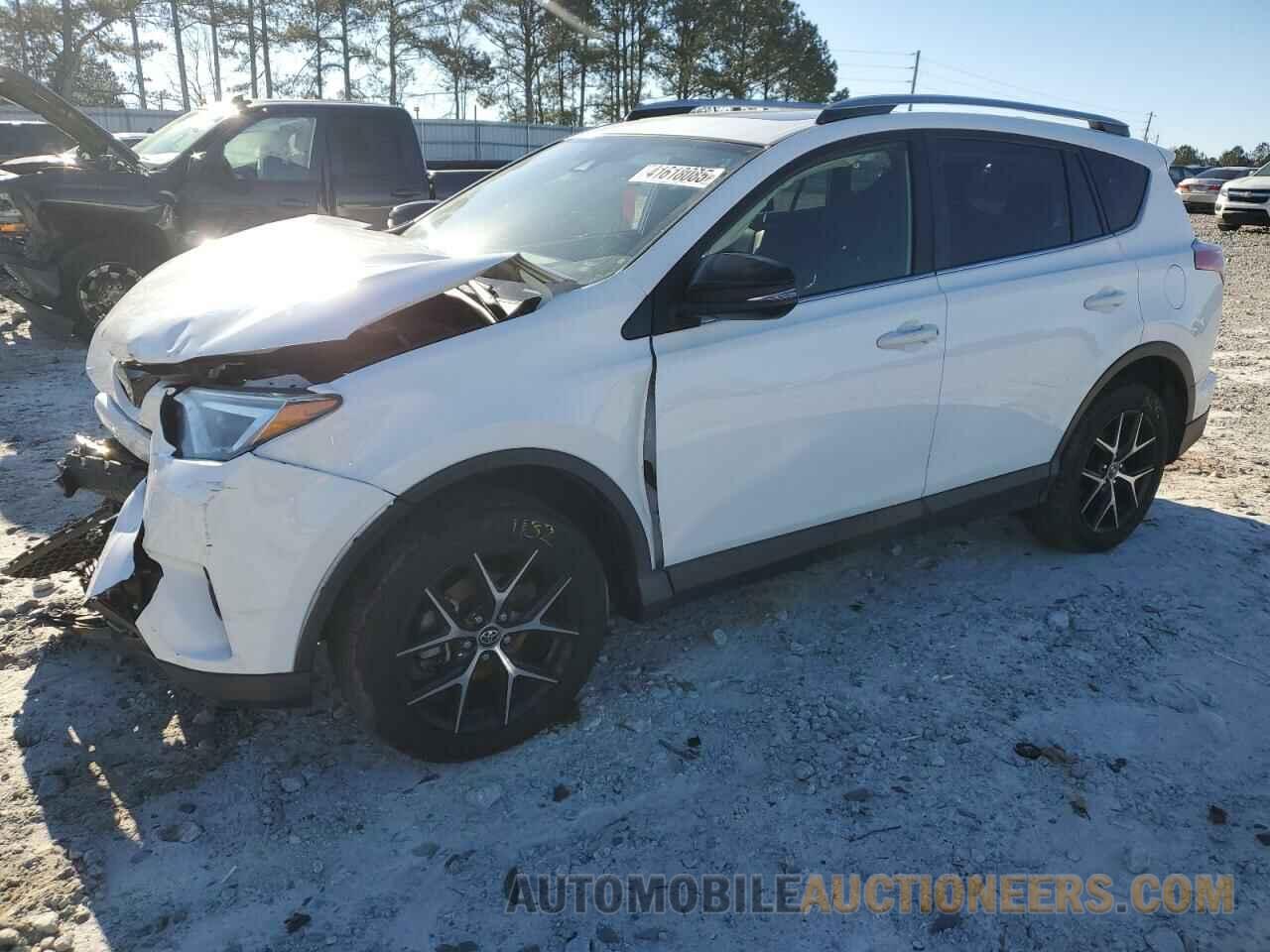 JTMNFREV7JD120465 TOYOTA RAV4 2018