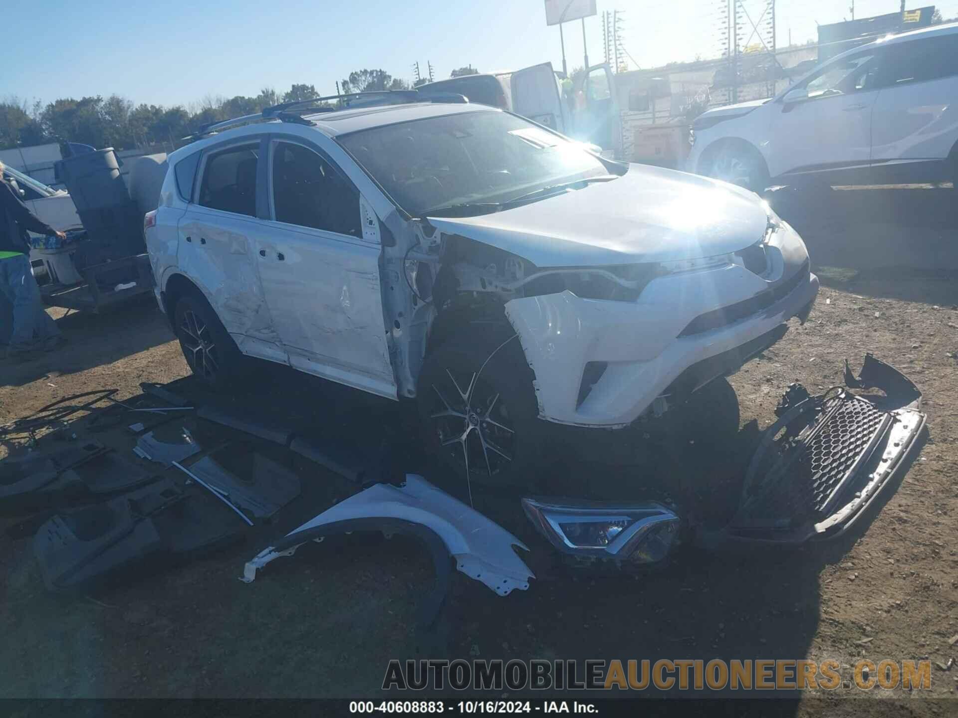 JTMNFREV7JD128579 TOYOTA RAV4 2018