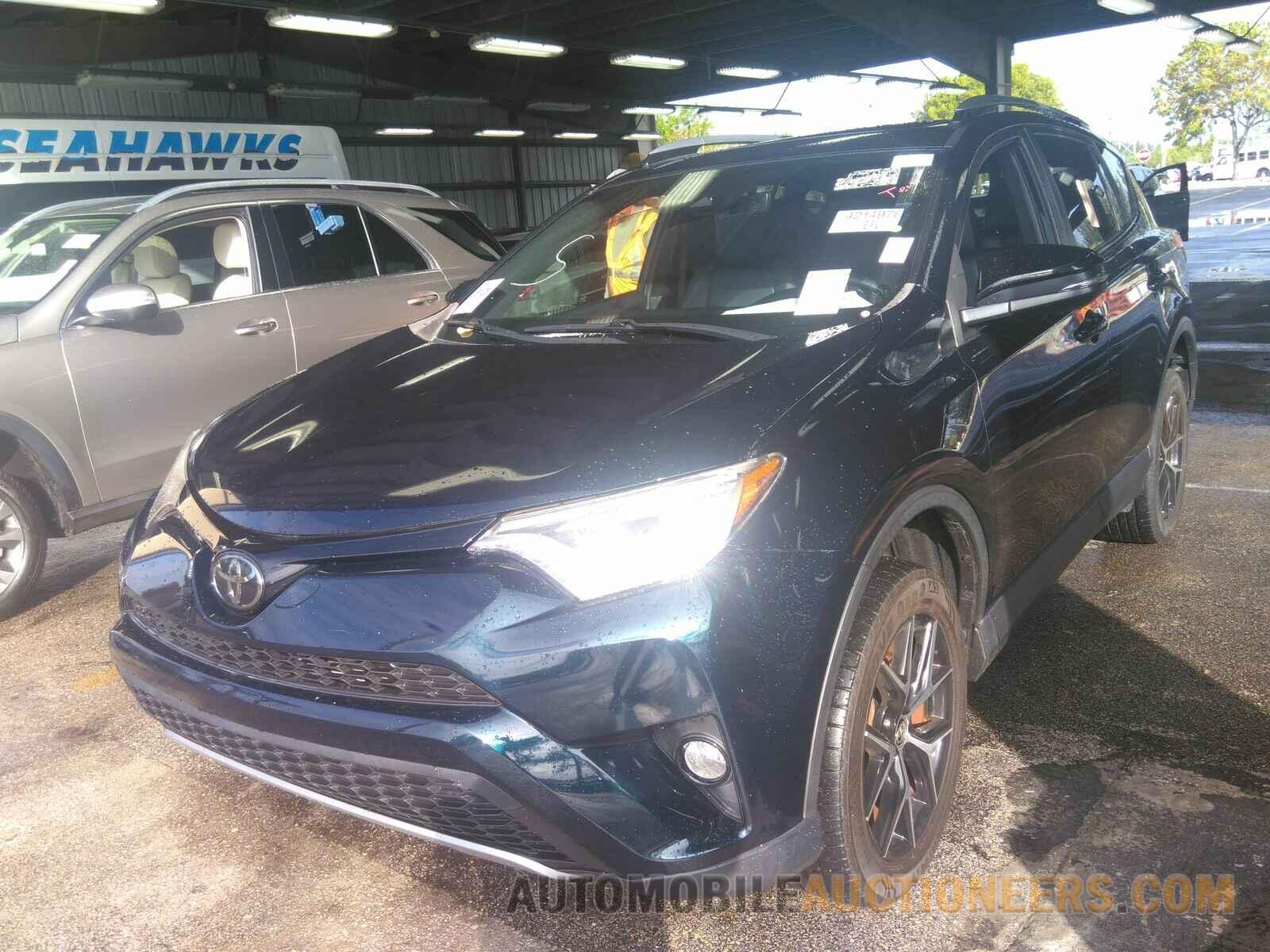 JTMNFREV8JJ746091 Toyota RAV4 2018