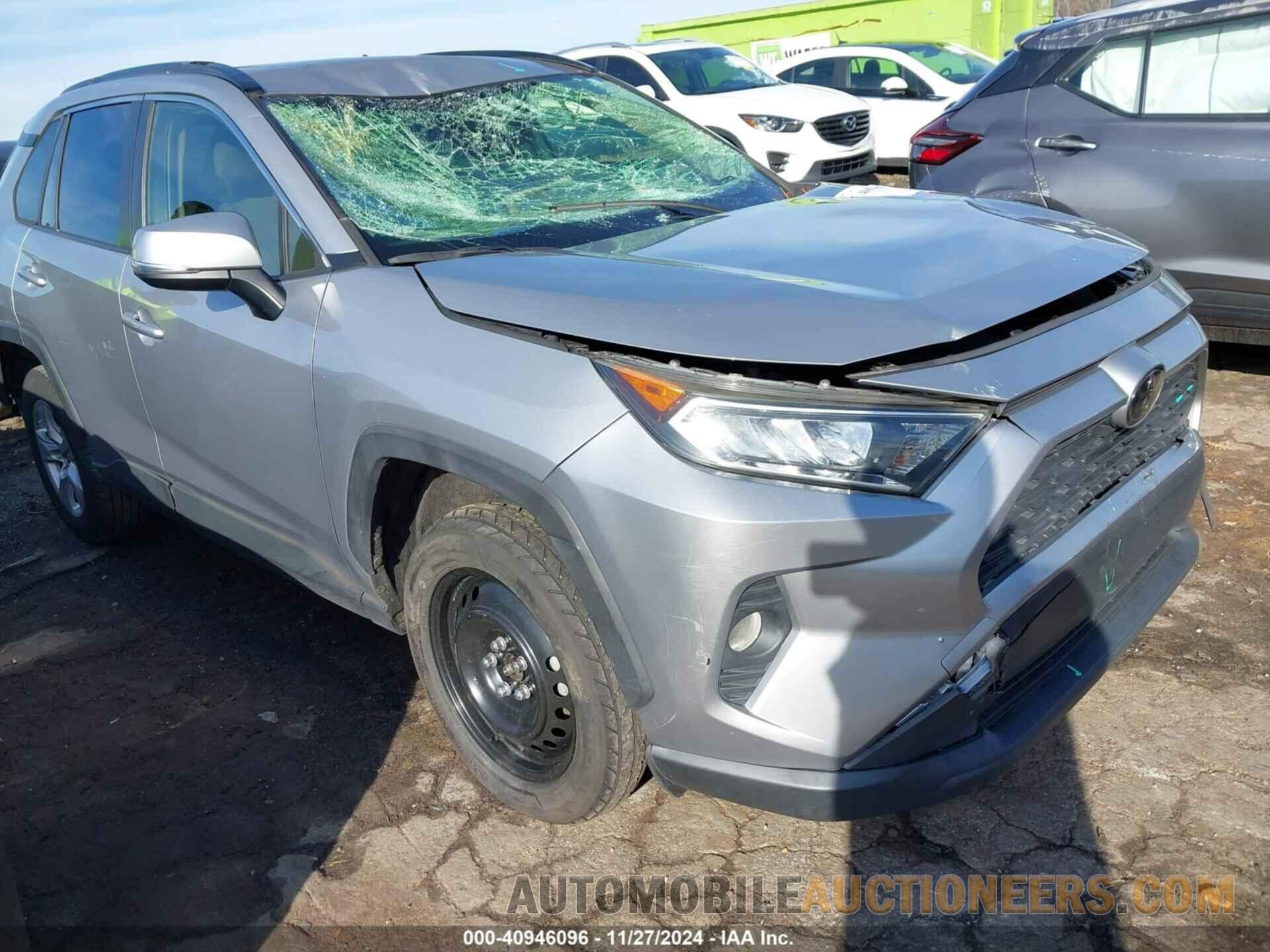 JTMP1RFV3KD007586 TOYOTA RAV4 2019