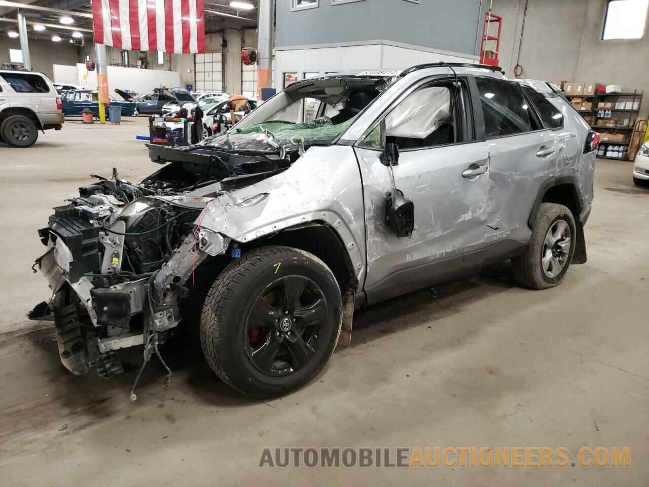 JTMP1RFV9KD515898 TOYOTA RAV4 2019