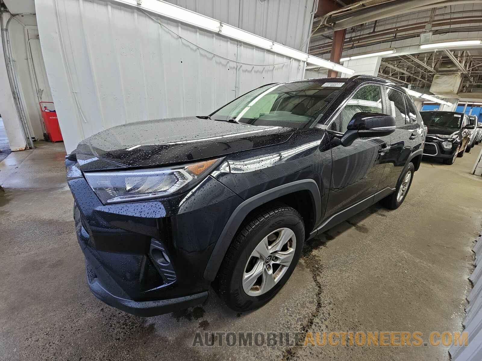 JTMP1RFVXKD022358 Toyota RAV4 2019