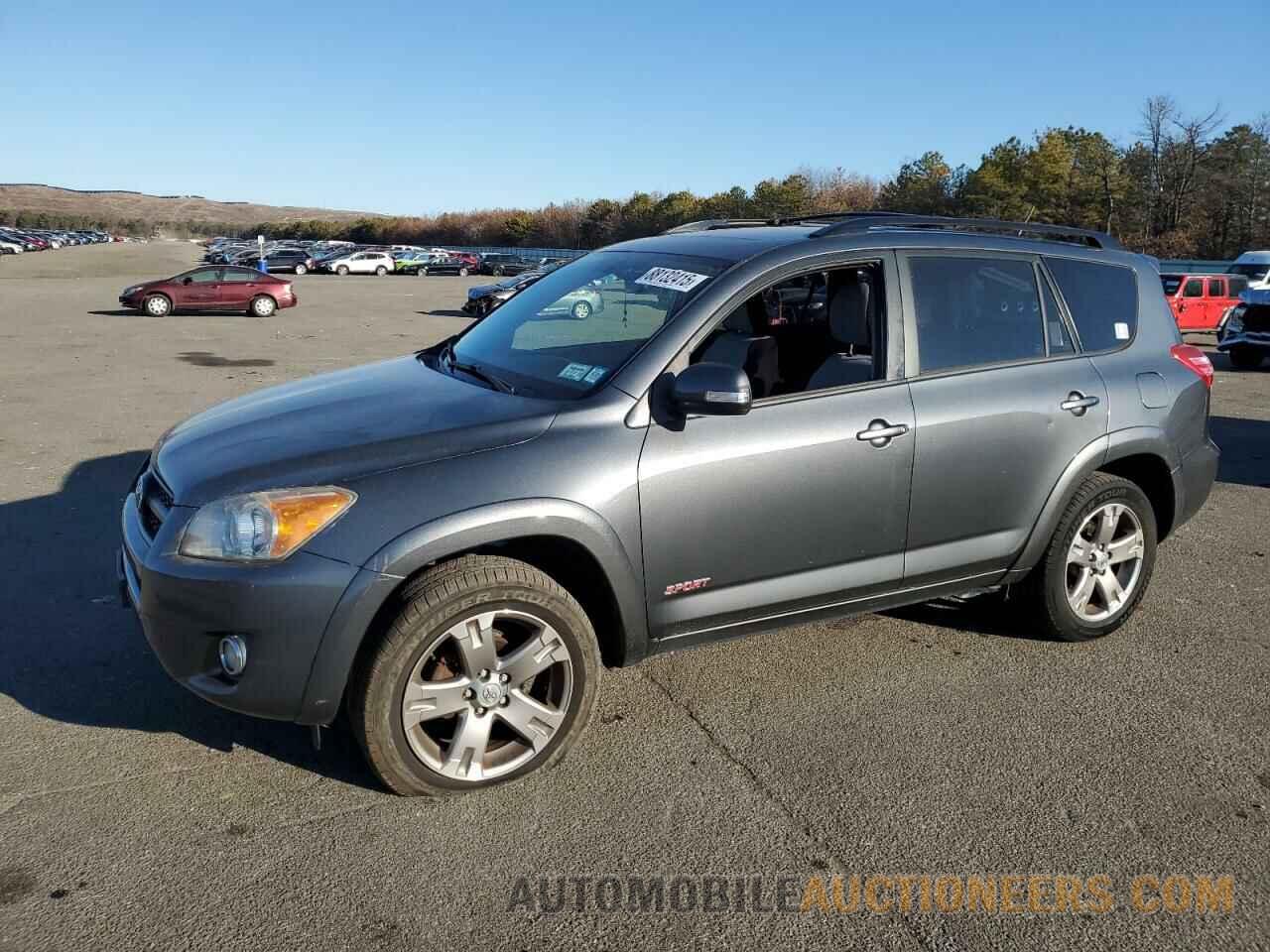 JTMRF4DV2B5038869 TOYOTA RAV4 2011