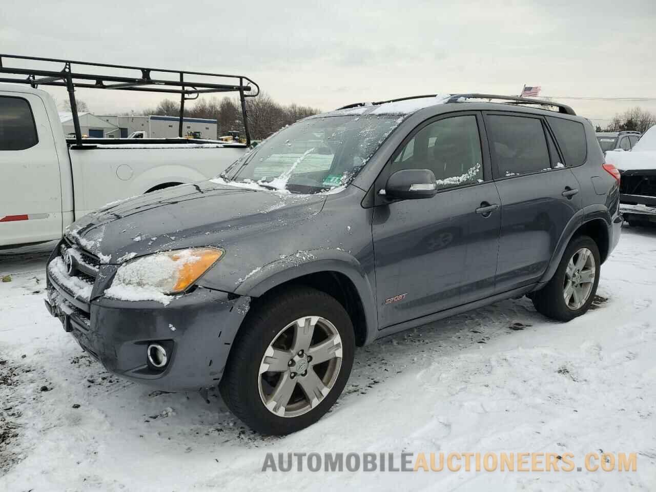 JTMRF4DV3B5042462 TOYOTA RAV4 2011