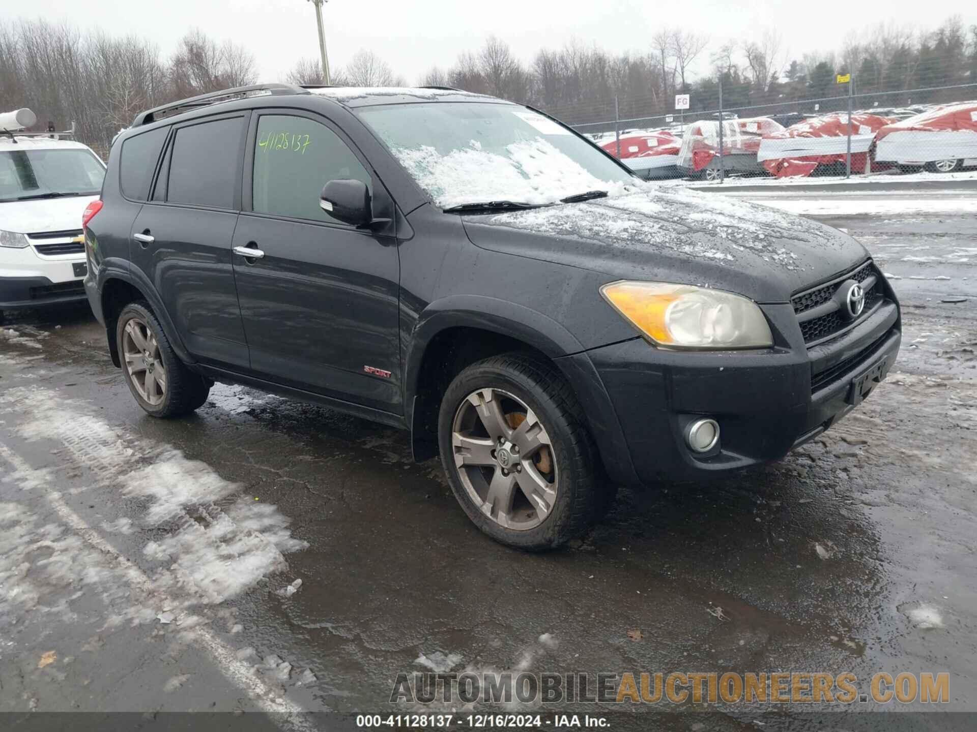 JTMRF4DV4B5037884 TOYOTA RAV4 2011