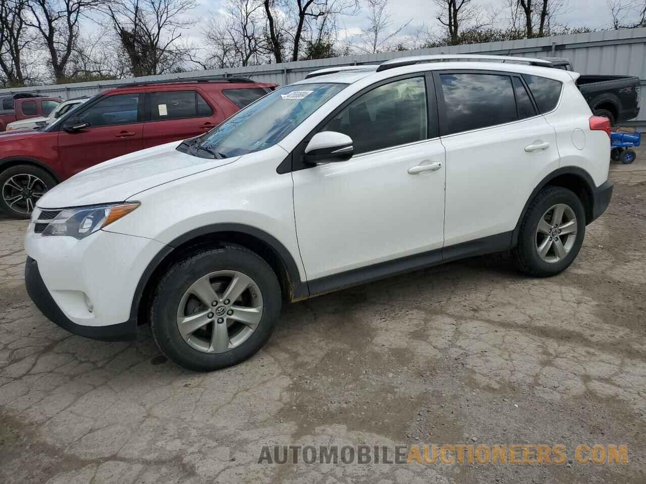 JTMRFREV0FD101720 TOYOTA RAV4 2015