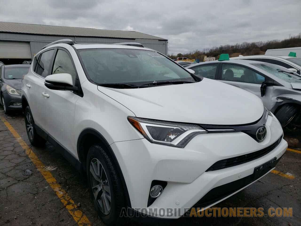 JTMRFREV0GD187435 TOYOTA RAV4 2016