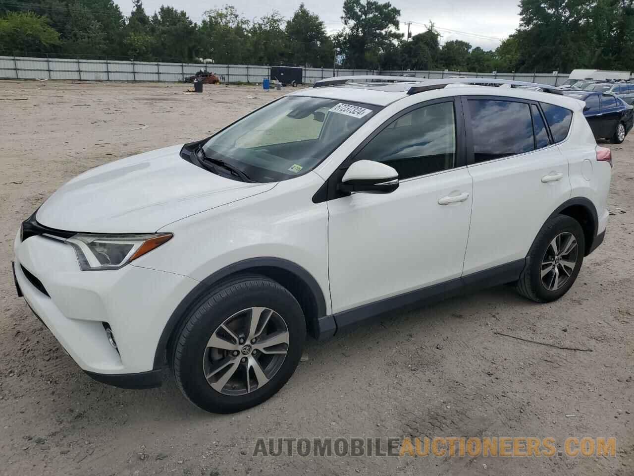 JTMRFREV0HD211671 TOYOTA RAV4 2017